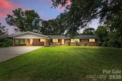 26 33rd Avenue NW, Hickory, NC 28601 - Photo 1