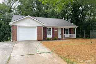 7135 Ludwig Dr, Charlotte, NC 28215 - Photo 1