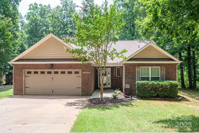 1925 Cameron Heights Circle, Denver, NC 28037 - Photo 1