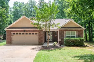 1925 Cameron Heights Cir, Denver, NC 28037 - Photo 1