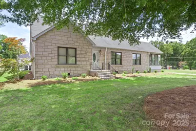 1513 S Ridge Avenue, Kannapolis, NC 28083 - Photo 1