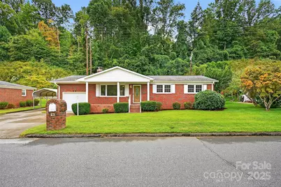 19 W Glenview Street, Marion, NC 28752 - Photo 1