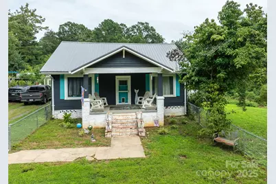 302 Williams Street, Mount Gilead, NC 27306 - Photo 1