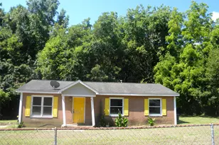 390 E Torbush Dr, Salisbury, NC 28144 - Photo 1