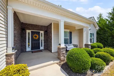 2202 Gatwick Circle, Belmont, NC 28012 - Photo 1