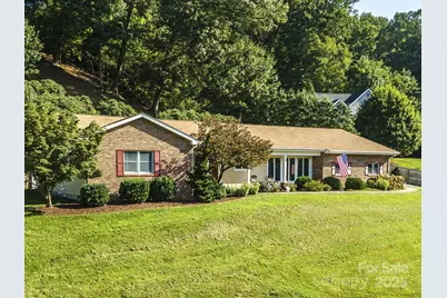 391 Knollwood Drive, Waynesville, NC 28786 - Photo 1
