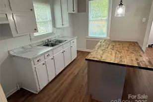 105 Dix St, Gastonia, NC 28052 - Photo 1