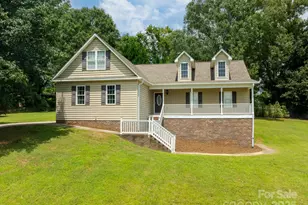 2133 Olde Farm Rd SE, Hudson, NC 28638 - Photo 1