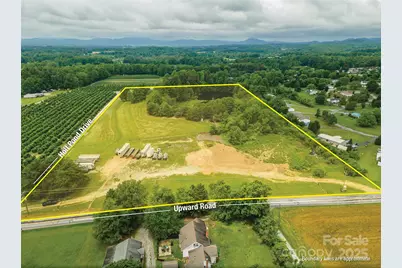 2433 Upward Road, Hendersonville, NC 28792 - Photo 1