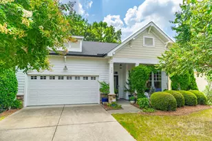 922 Knob Creek Ln, Tega Cay, SC 29708 - Photo 1