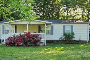 4731 Stratford Ln, Denver, NC 28037 - Photo 1