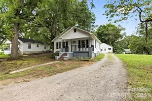 323 E 20th St, Kannapolis, NC 28083 - Photo 1