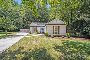 2301 Oldenburg Dr, Charlotte, NC 29210 - Photo 1