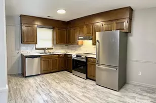 754 7th Ave SE, Hickory, NC 28602 - Photo 1