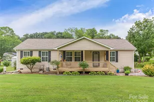 115 Ruth Whitaker Rd, Hendersonville, NC 28791 - Photo 1