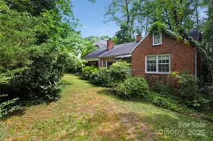 1400 Briar Creek Rd, Charlotte, NC 28205 - Photo 1