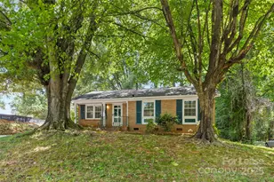 2807 Fordwood Dr, Charlotte, NC 28208 - Photo 1