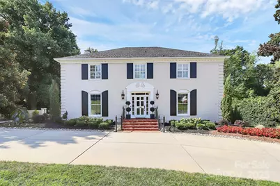 906 Colonial Drive, Albemarle, NC 28001 - Photo 1