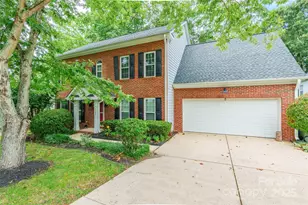 202 Pond View Ln, Fort Mill, SC 29715 - Photo 1