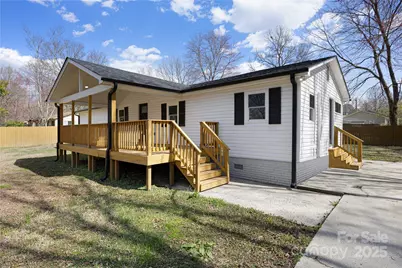 5015 Forestmont Drive, Matthews, NC 28105 - Photo 1