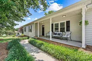 1328 32nd St Ct NE, Conover, NC 28613 - Photo 1