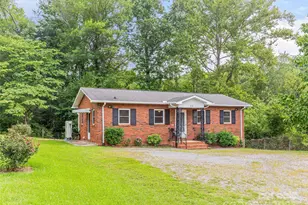 114 Marion Ave, Swannanoa, NC 28778 - Photo 1