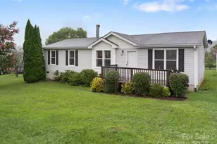 246 Lamonda Dr, Hendersonville, NC 28792 - Photo 1