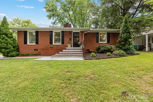 747 Brockbank Rd, Charlotte, NC 28209 - Photo 1