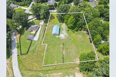 692 Stoney Mountain Road, Hendersonville, NC 28791 - Photo 1