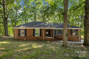 11819 Lansbury Ct, Charlotte, NC 28226 - Photo 1