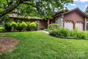 27 Poplar Ct, Hendersonville, NC 28792 - Photo 1