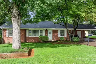 1106 3rd St Dr SE, Conover, NC 28613 - Photo 1