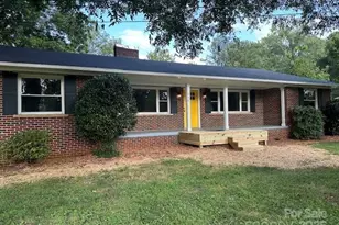 3050 Wilkesboro Hwy, Statesville, NC 28625 - Photo 1
