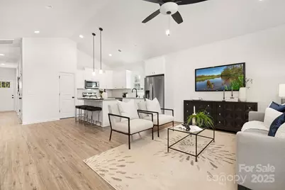 101 W 9th Avenue, Gastonia, NC 28052 - Photo 1