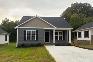 624 W Bell St, Statesville, NC 28677 - Photo 1