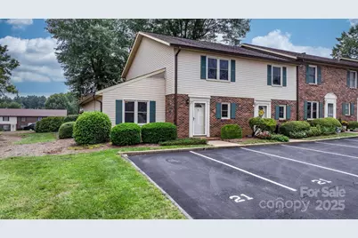 1330 5th Street NE #21, Hickory, NC 28601 - Photo 1