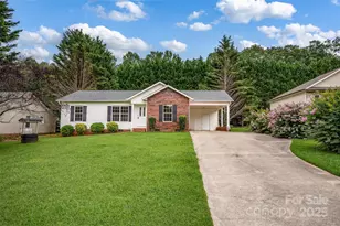 144 Fairway Dr SW, Conover, NC 28613 - Photo 1