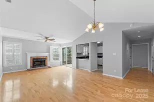 3224 Selwyn Farms Ln, Charlotte, NC 28209 - Photo 1