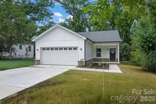 316 Scoggins St, Rock Hill, SC 29730 - Photo 1