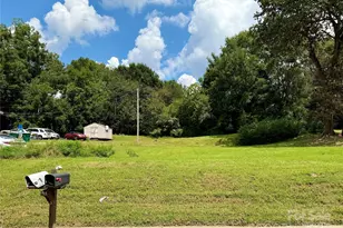 625 S 2nd St, Albemarle, NC 28001 - Photo 1