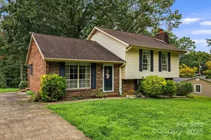 102 Aycock St, Black Mountain, NC 28711 - Photo 1