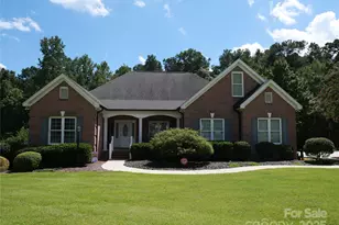 160 Williamsburg Ln, Wadesboro, NC 28170 - Photo 1