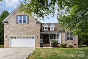 14807 Middlesborough Dr, Matthews, NC 28104 - Photo 1