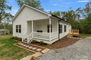 16 Eagle Dr, Hendersonville, NC 28792 - Photo 1