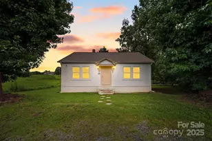 2541 W Nc 10 Hwy, Newton, NC 28658 - Photo 1