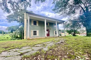 347 E Main Ave, Taylorsville, NC 28681 - Photo 1