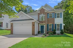 7528 Grabill Dr, Charlotte, NC 28269 - Photo 1