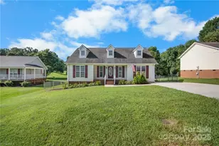 206 Bell Dr, Thomasville, NC 27360 - Photo 1