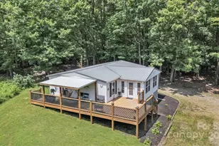 425 Little Brushy Mountain Rd, Wilkesboro, NC 28697 - Photo 1