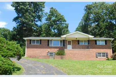 125 Fulton Drive, Hendersonville, NC 28792 - Photo 1